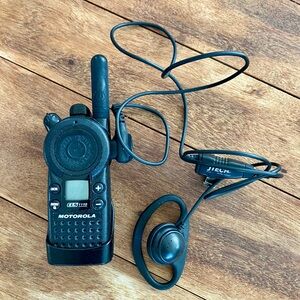 Motorola CLS1110 Black Two-Way Radio with Earpiece; Missing Charger